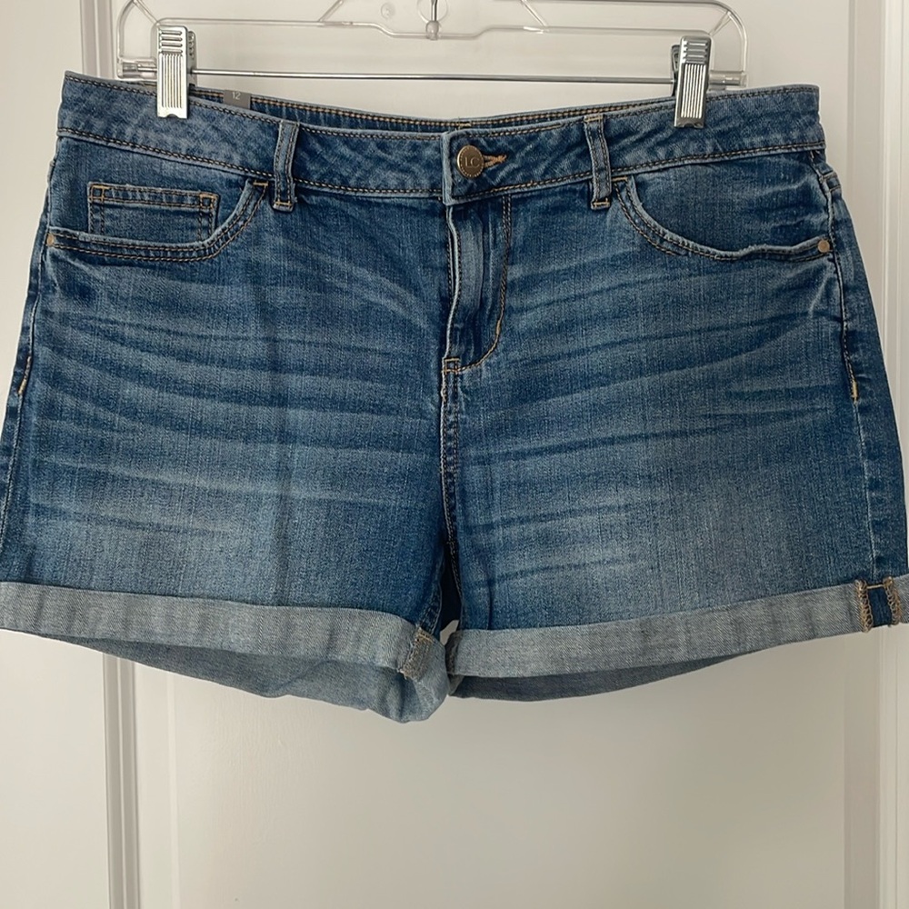 Lauren Conrad Women’s shorts size 12 Light Wash